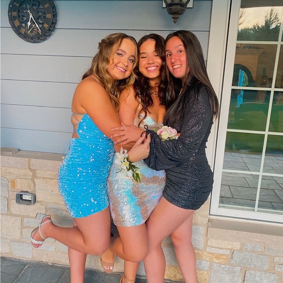 Meet your Posher, Brooke - Picture 1 of 6